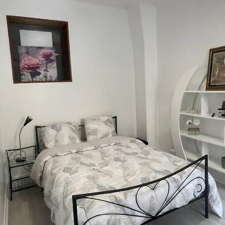 Cosy Apartment In Paris Saint-Ouen  Exteriör bild